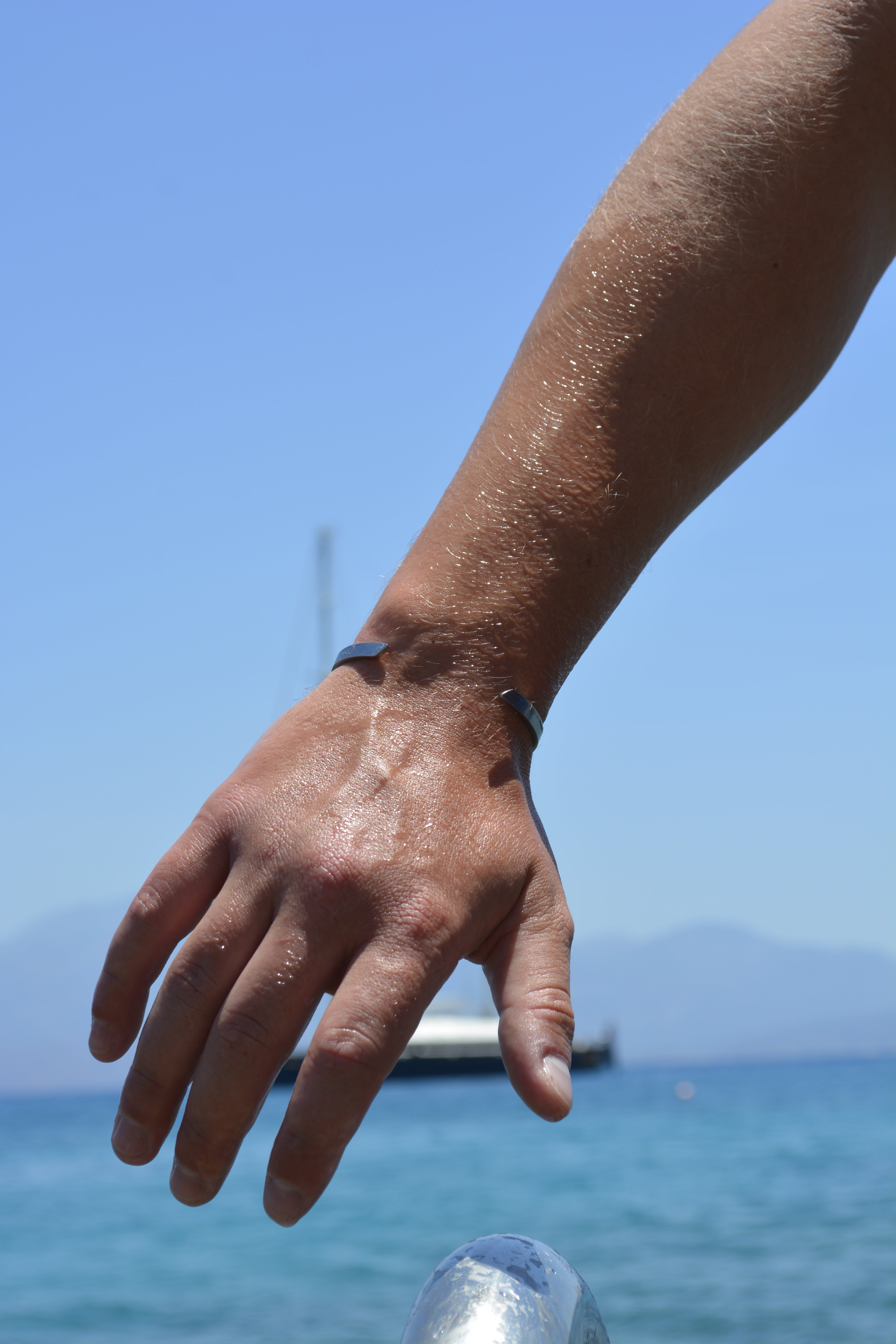 MINIMAL ADJUSTABLE CUFF
