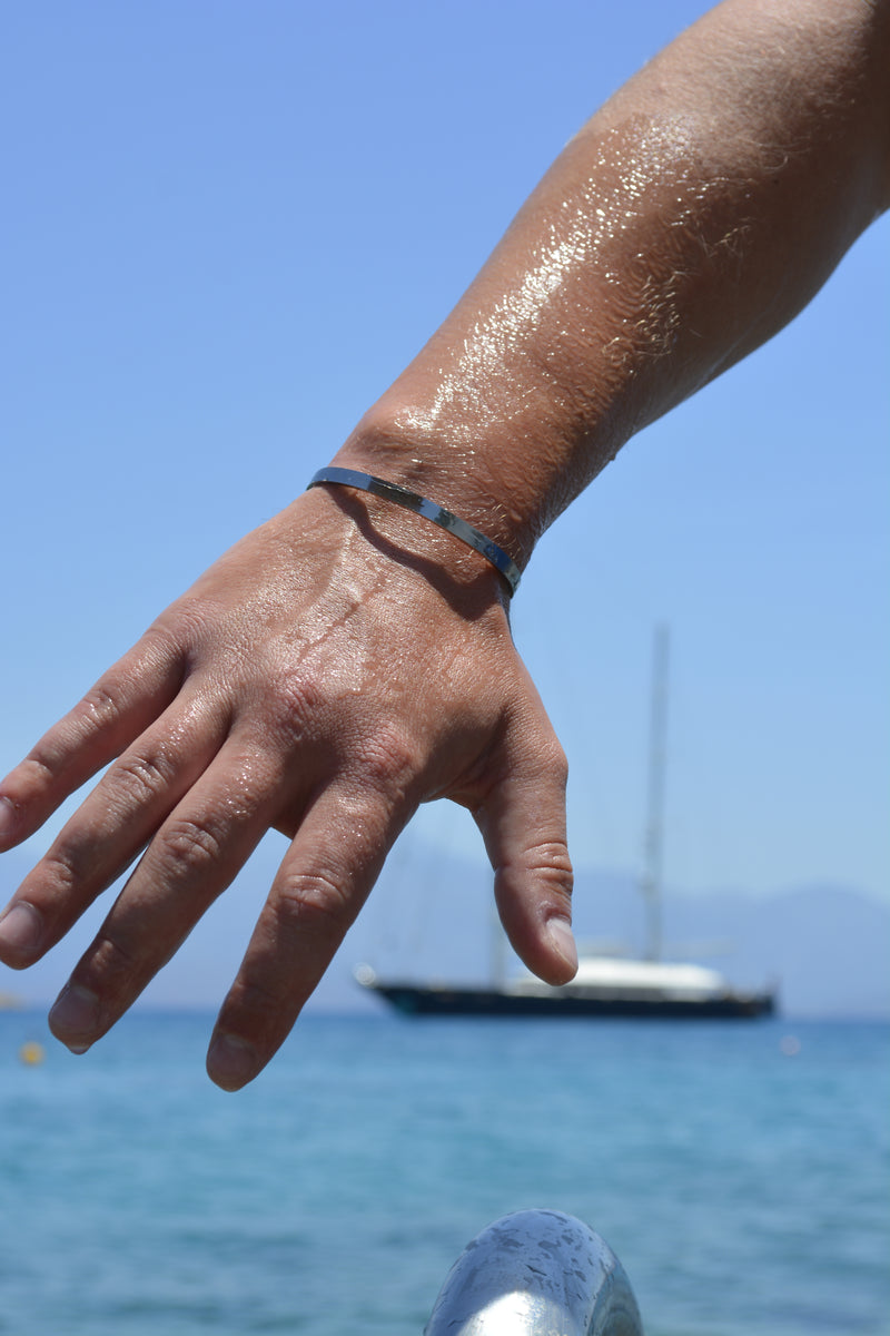 MINIMAL ADJUSTABLE CUFF